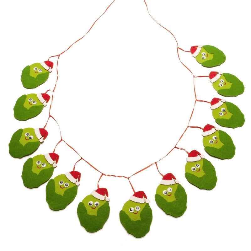 Sid The Sprout Bunting Christmas Decoration Green – 260cm