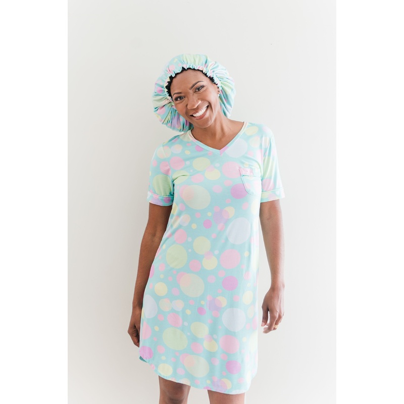 Bubbles – Bamboo Nightgown Set, With A Matching Satin-Lined Bonnet
